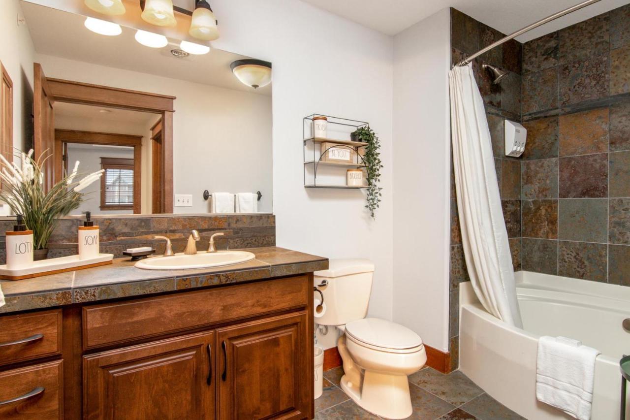 Modern Riverstone Condo With Grand Deck - Steps To Shops, Restaurants, Trails And River Coeur d'Alene Esterno foto